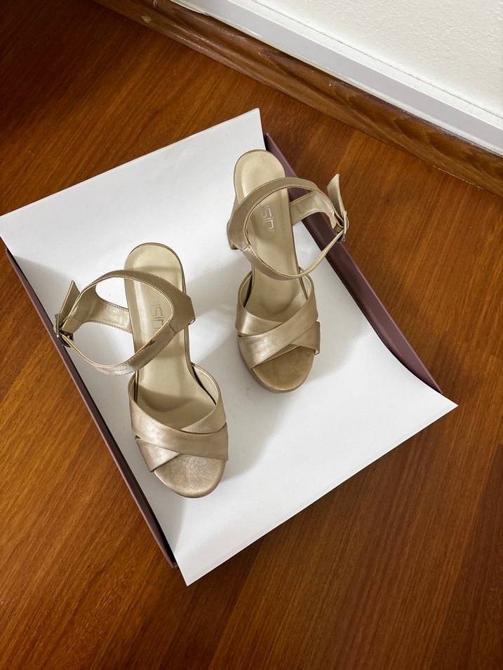 Bej Altın Rengi Platform Topuklu Kadın Ayakkabı - Görsel 3