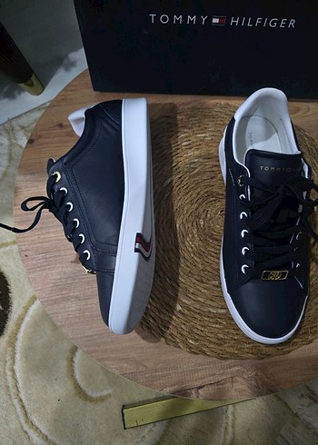 ORJİNAL TOMMY HİLFİGER BAYAN SNEAKER - Görsel 2