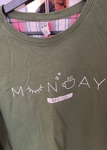 Kadın Yeşil Baskılı Sweatshirt - Görsel 2