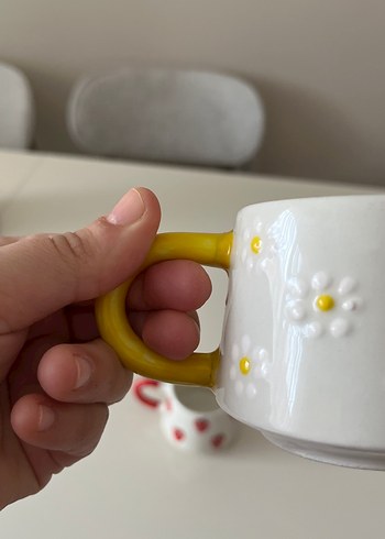 Renkli Saplı Beyaz Seramik Kupa Seti - Görsel 4