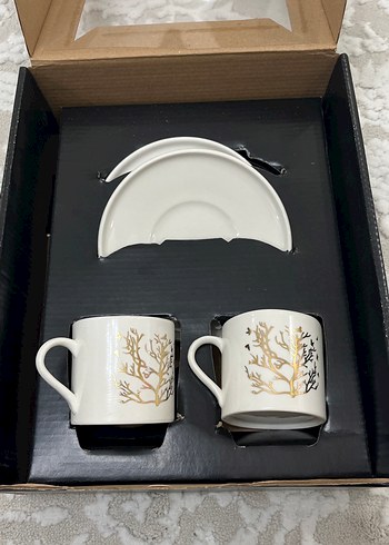 4 Parça Beyaz Kahve Fincanı Takımı - Görsel 2