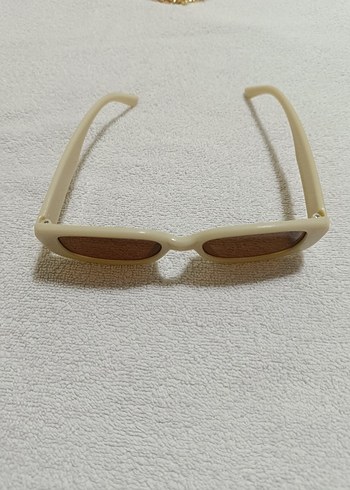 Bej Retro Kadın Güneş Gözlüğü - Görsel 2