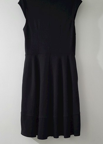 Siyah V Yakalı Kolsuz Midi Elbise - Görsel 2