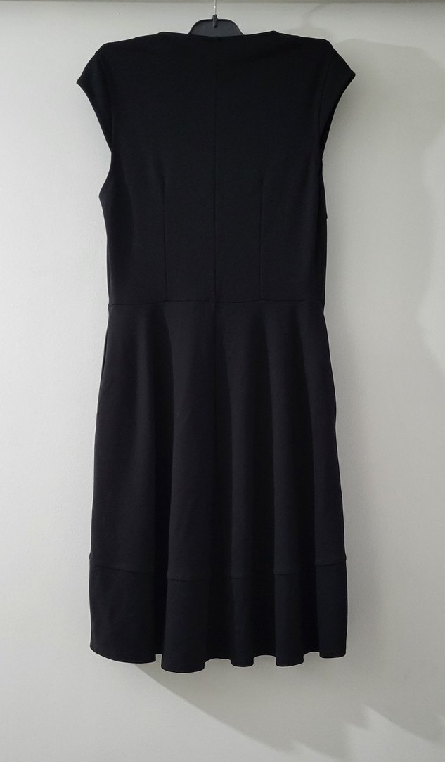 Siyah V Yakalı Kolsuz Midi Elbise - Görsel 2