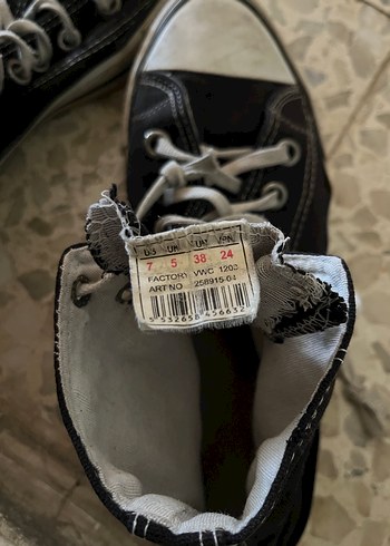 Converse Siyah Bağcıklı Kadın Spor Ayakkabısı