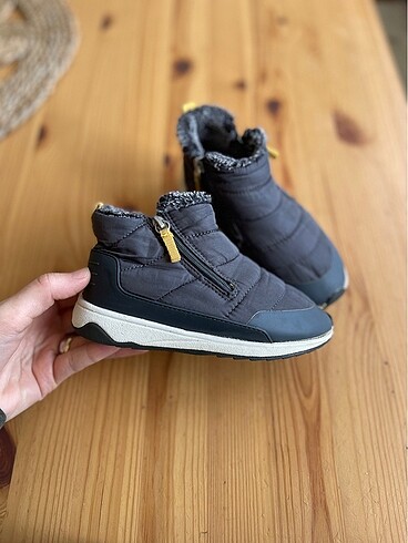 Zara bot