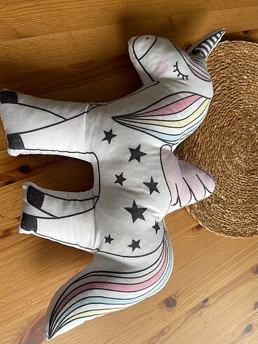 LC Waikiki Unicorn yastık
