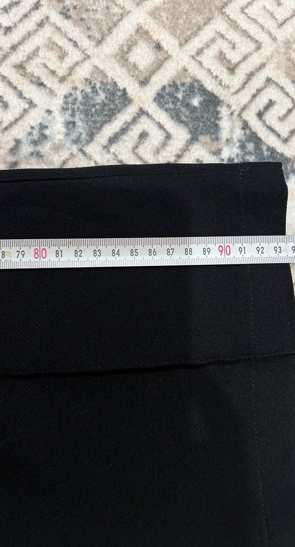 Siyah Kadın Midi Kumaş Pantolon - Görsel 4