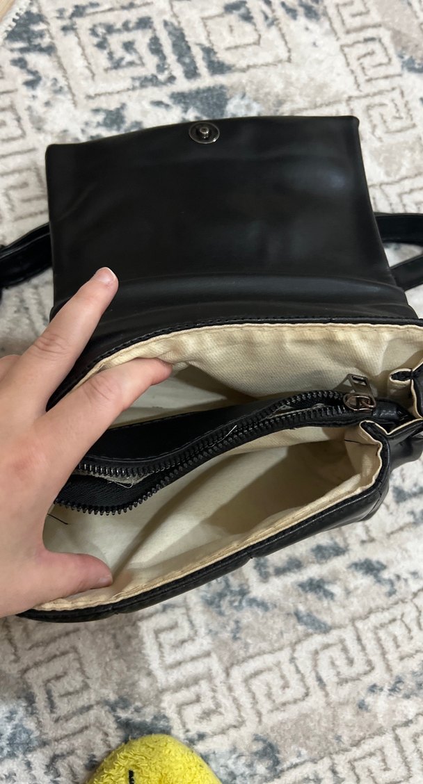 Siyah Deri Kadın Omuz Çantası - Görsel 4