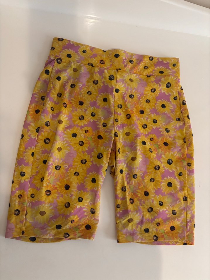 Çiçek Desenli Sarı Zara Biker Şort - Görsel 2