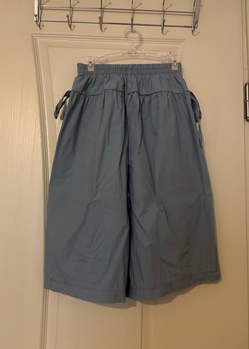 Gri Kemerli Kadın Asya Esintili Bermuda Şort - Görsel 2