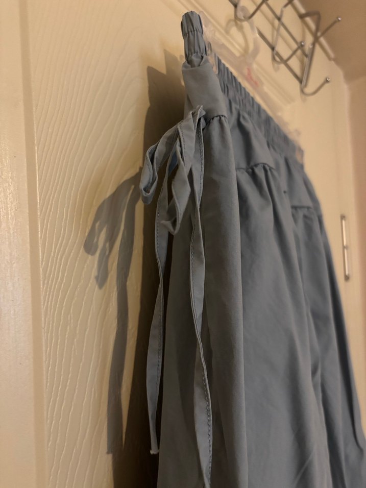 Gri Kemerli Kadın Asya Esintili Bermuda Şort - Görsel 4