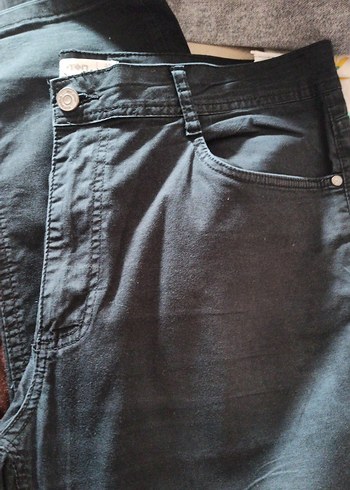 Düğmeli Siyah Rahat Kesim Erkek Kot Pantolon - Görsel 2