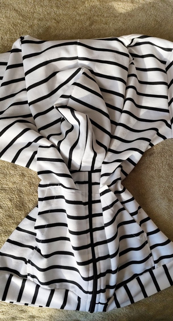 Uzun Zebra Desenli Kadın Sabahlık - Görsel 3