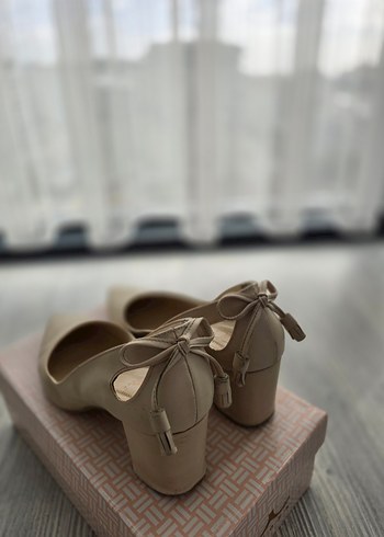 Bej Tokalı Kadın Topuklu Ayakkabı - Görsel 2