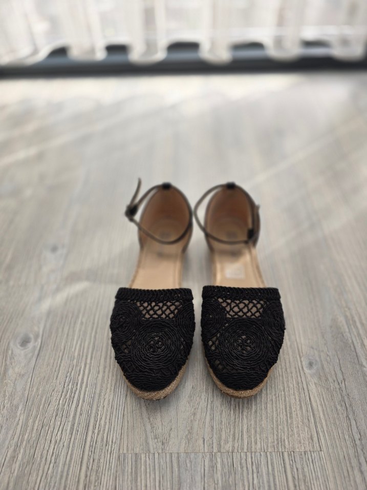 Siyah Nakışlı Kadın Sandalet - Görsel 2