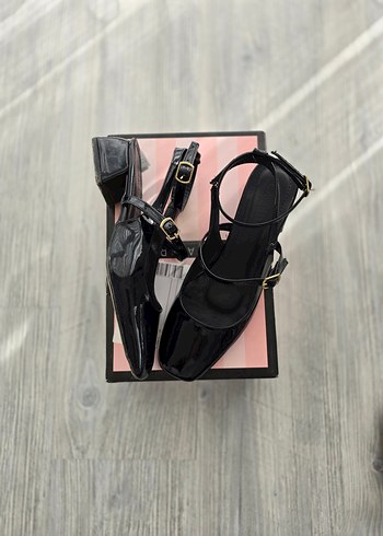 Klasik Siyah Tokalı Topuklu Ayakkabı - Görsel 2