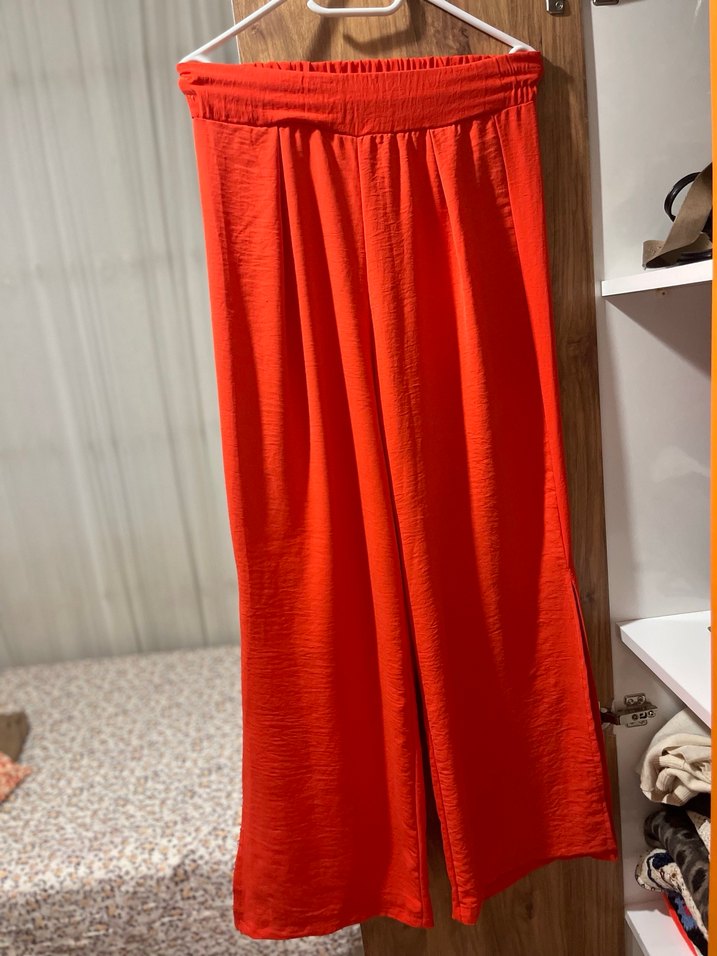 Kırmızı Hafif Parlak Tırnak Süsleri - Görsel 4