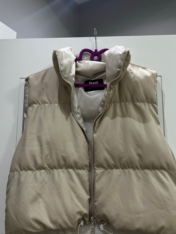 Bej Kısa Kadın Yelek - Görsel 4