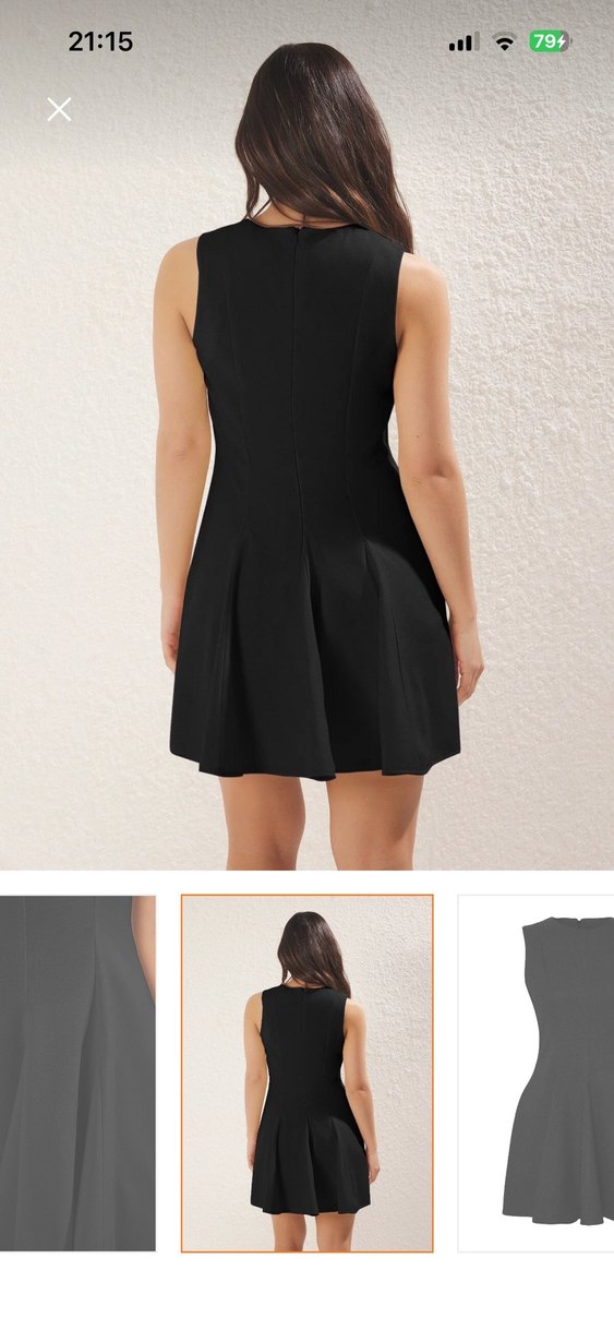 V Yaka Siyah Piliseli Mini Elbise - Görsel 4