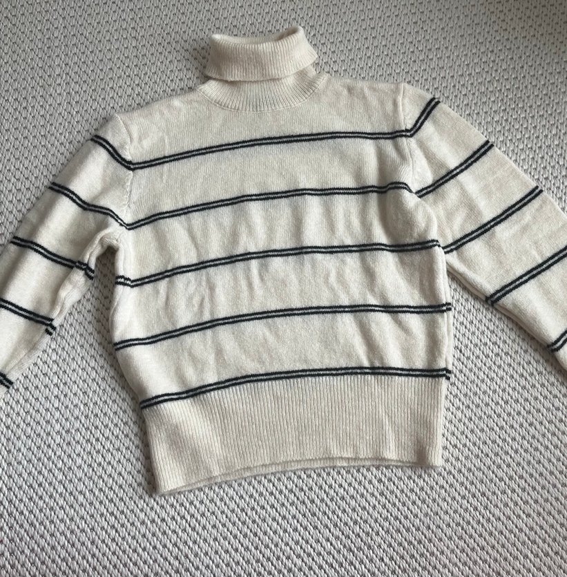 Bej Çizgili Boğazlı Örgü Kadın Kazak - Görsel 2