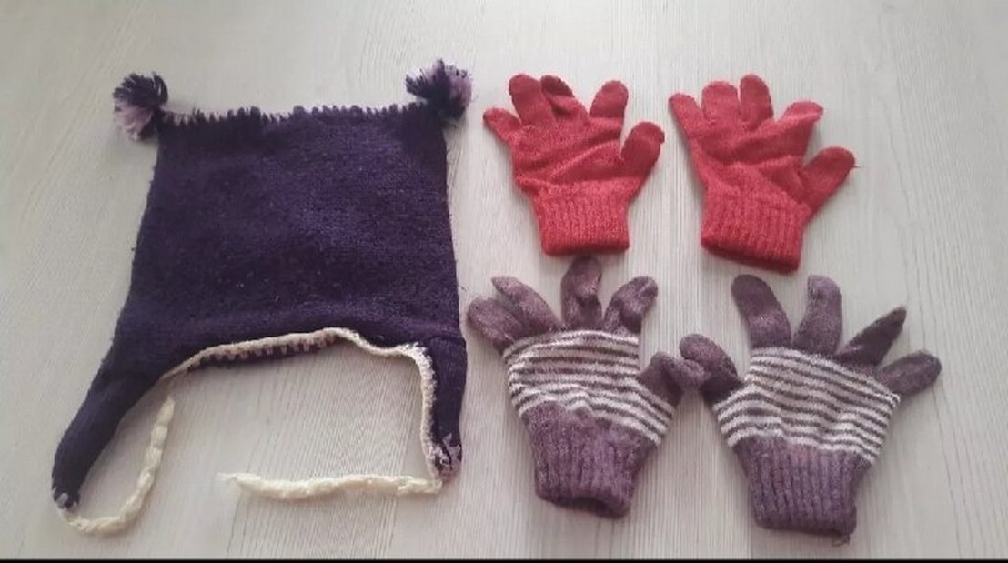 Renkli Nakışlı Örgü Çocuk Eldivenleri ve Bere - Görsel 2