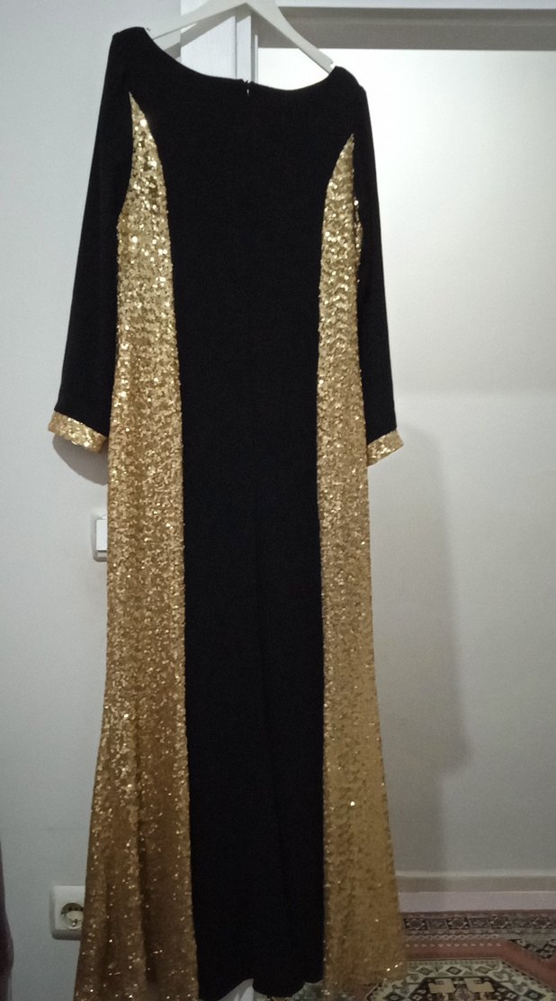 Siyah İşlemeli Uzun Kollu Uzun Elbise - Görsel 2