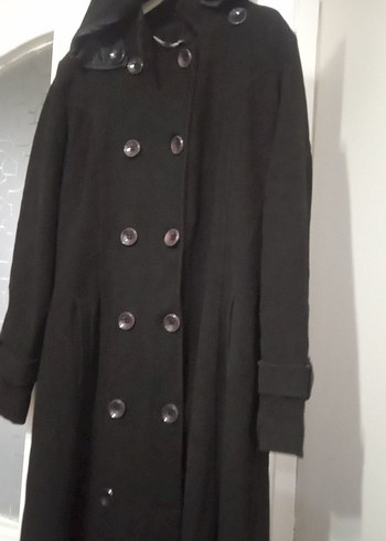 Düğmeli Siyah Uzun Kadın Palto - Görsel 2