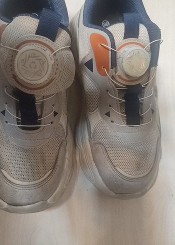 Erkek Çocuk Beyaz Gri Spor Ayakkabı 35 numara çok rahat ve hafif - Görsel 3