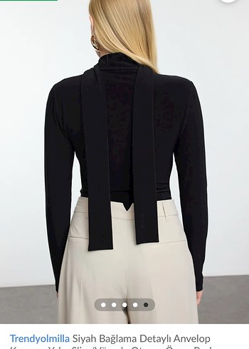 Trendyolmilla Siyah Bağlama Detaylı Anvelop Bluz altı çıtçıtlı - Görsel 2