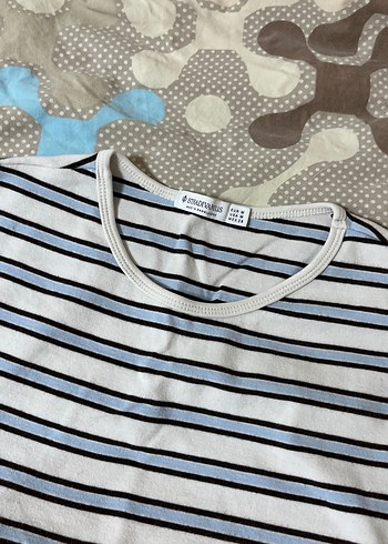 Kadın Beyaz Çizgili Kısa Kollu Tişört - Görsel 2