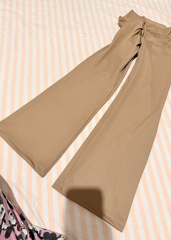 Oysho İspanyol paça tayt - Görsel 4