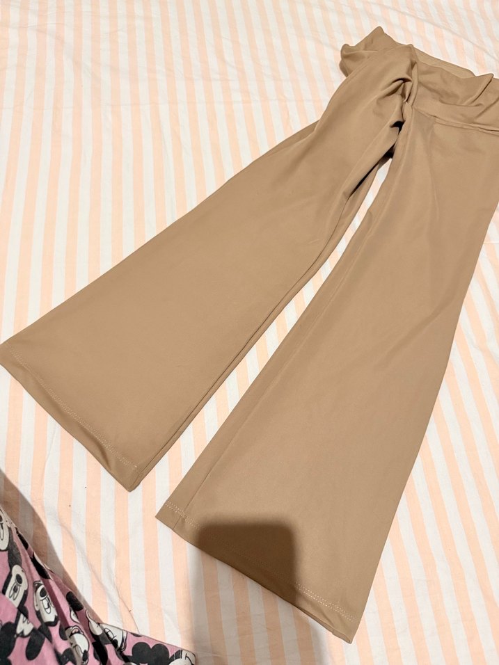 Oysho İspanyol paça tayt - Görsel 4