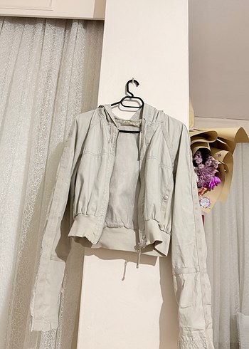 Gri Yüksek Yakalı Kadın Ceket - Görsel 2