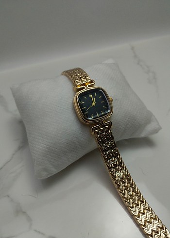 Klasik Altın Kadın Kol Saati - Görsel 2