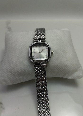 Gri Kemerli Kadın Kol Saati - Görsel 3