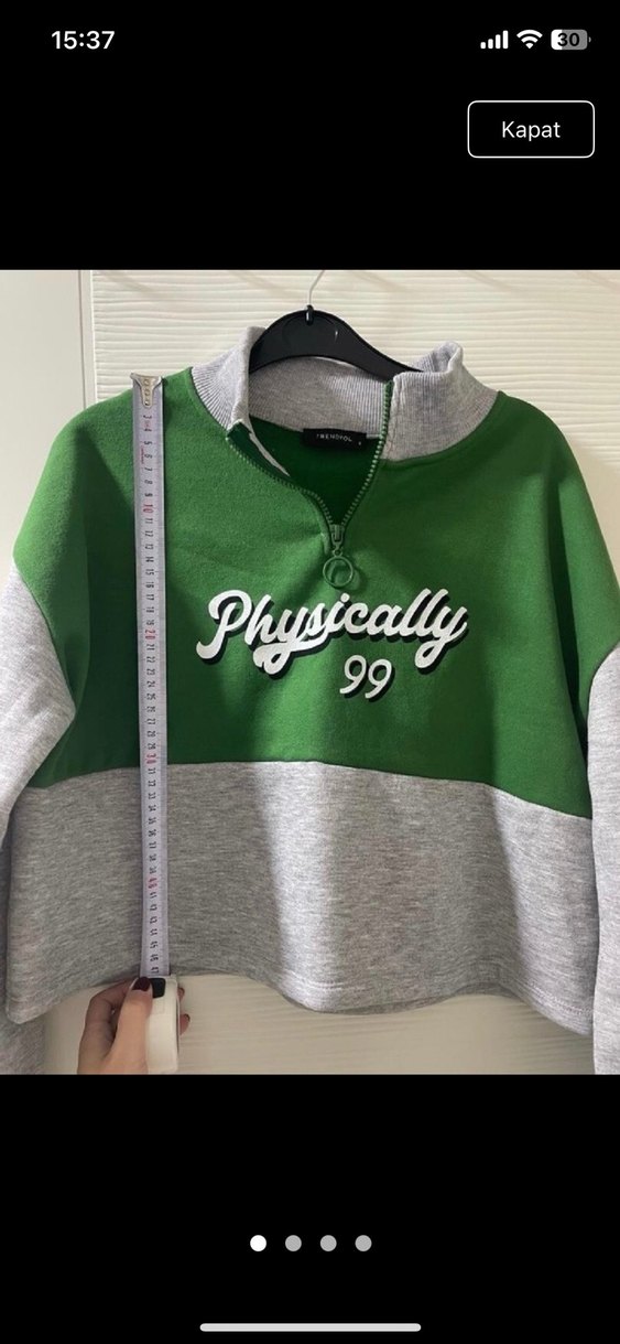 Gri ve yeşil baskılı fermuarlı sweatshirt - Görsel 2