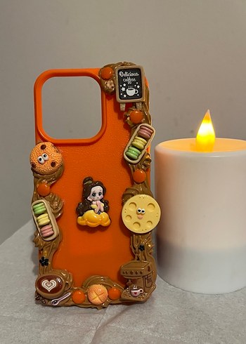 İPhone 15 Pro Kahve Konseptli Krema Desenli Telefon Kılıfı - Görsel 2