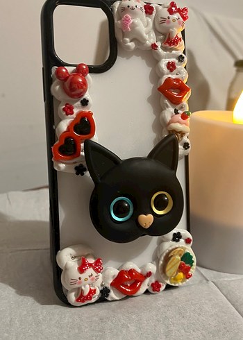 İPhone 11 Pro Max Krema Desenli Telefon Kılıfı - Görsel 6