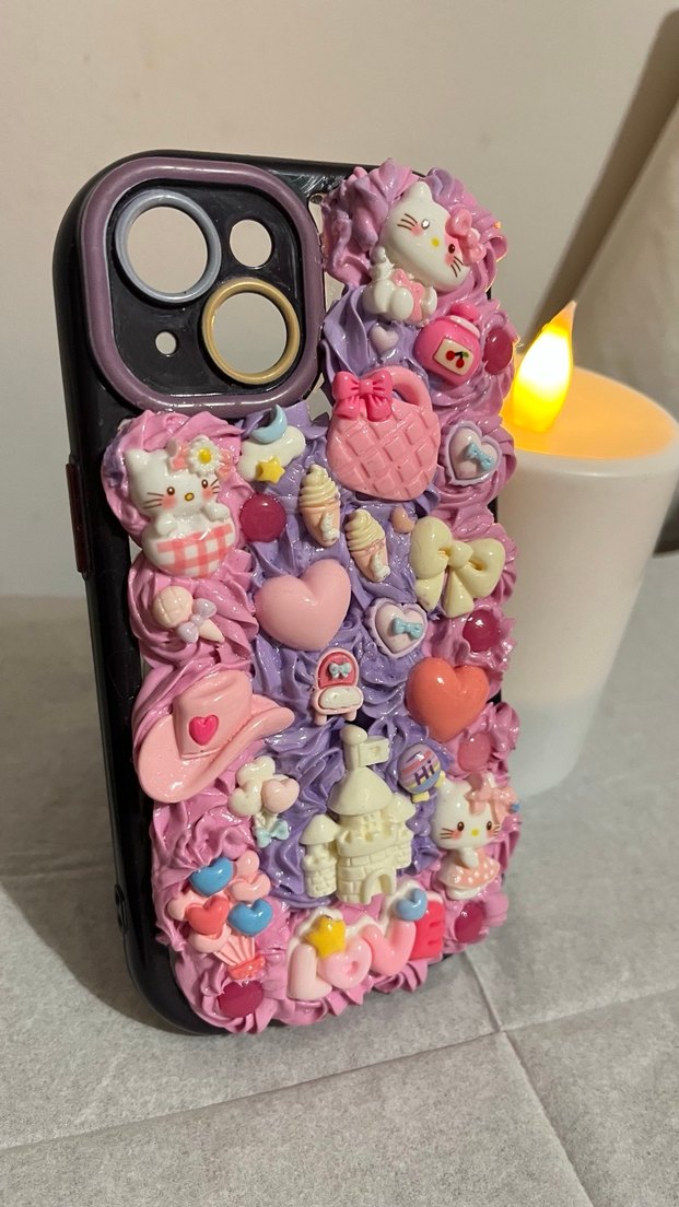 İPhone 13 Krema Desenli Telefon Kılıfı - Görsel 2