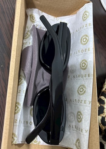 Siyah parlak gözlük trend gözlük - Görsel 3