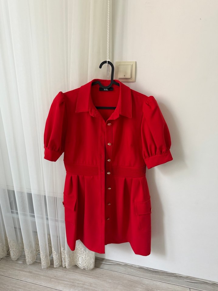 Kırmızı Düğmeli Midi Deri Elbise - Görsel 3