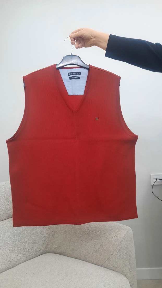 Kırmızı V Yaka Ramons Yelken Kulübü Sweatshirt - Görsel 3