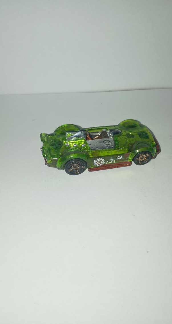 yeşil renkli hot wheels yarış arabası - Görsel 2