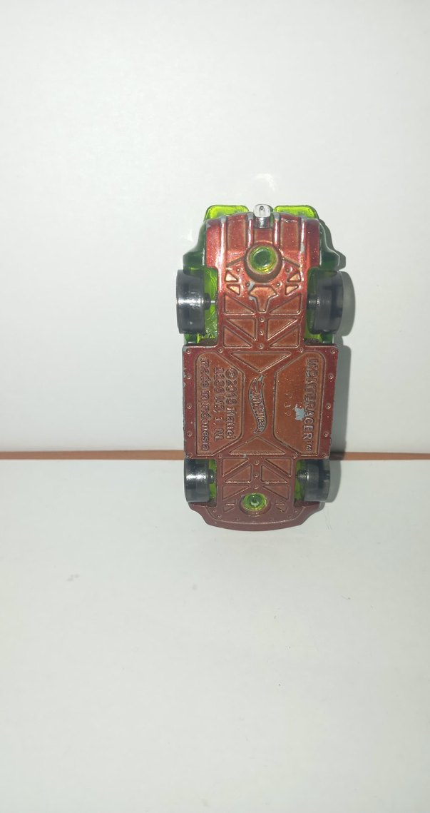 yeşil renkli hot wheels yarış arabası - Görsel 4