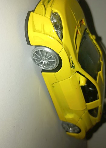 Sarı Renkli Oyuncak Araba - Görsel 2