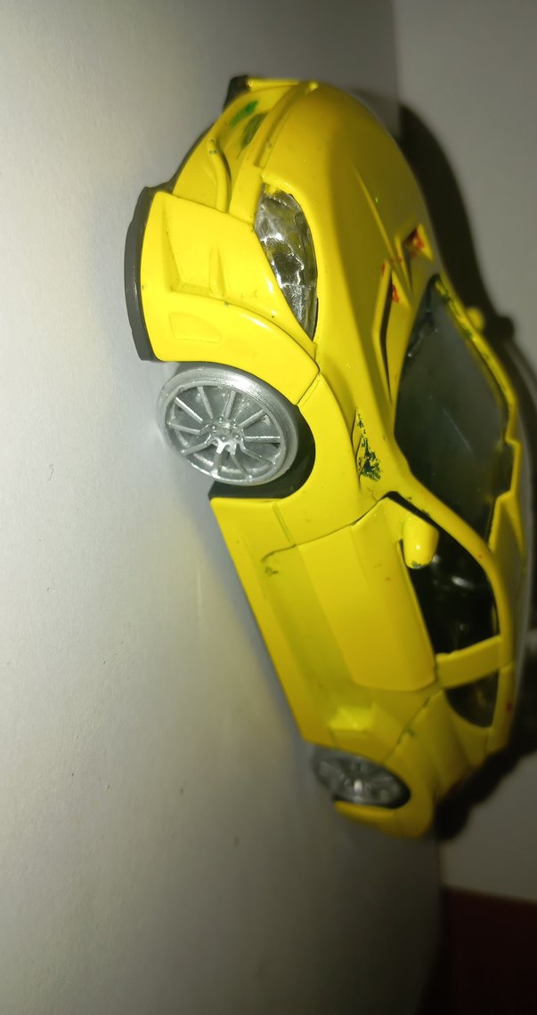 Sarı Renkli Oyuncak Araba - Görsel 2