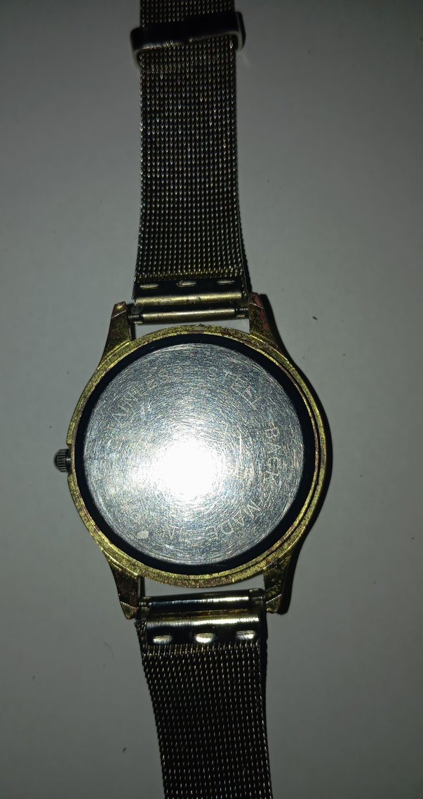 Altın Renkli Kadın Kol Saati - Görsel 4