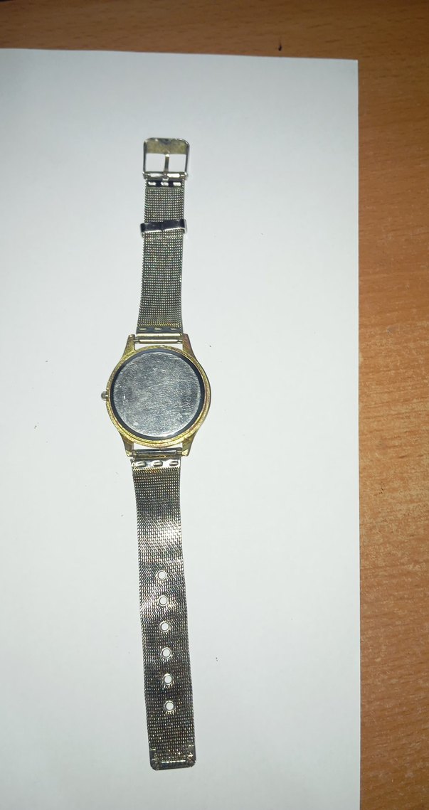 Altın Renkli Kadın Kol Saati - Görsel 3