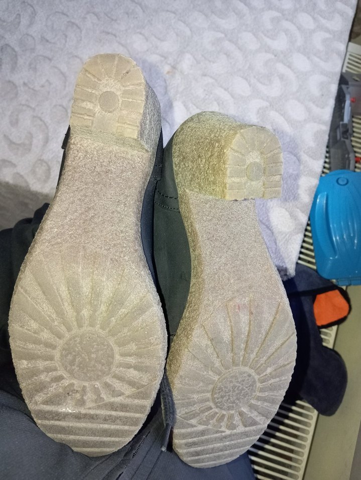 Siyah Deri Kadın Dolgu Topuklu Bot - Görsel 4